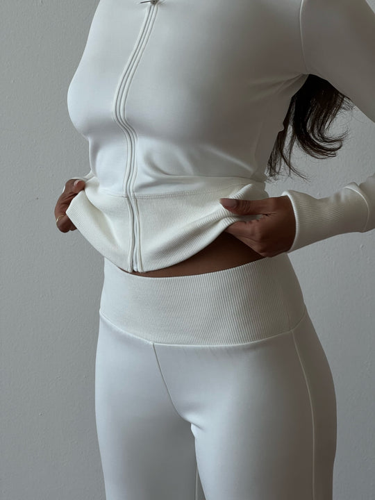 WeWoreWhat Fall 2024 White lounge activewear set